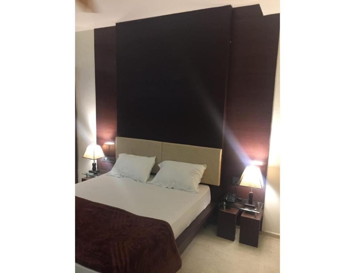 Hotel The Royal, Sehore Екстер'єр фото